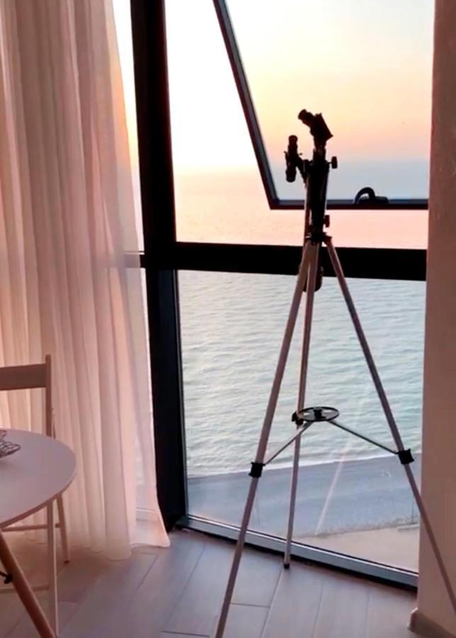 Апартаменты - Первая Линия! Batumi Esterno foto