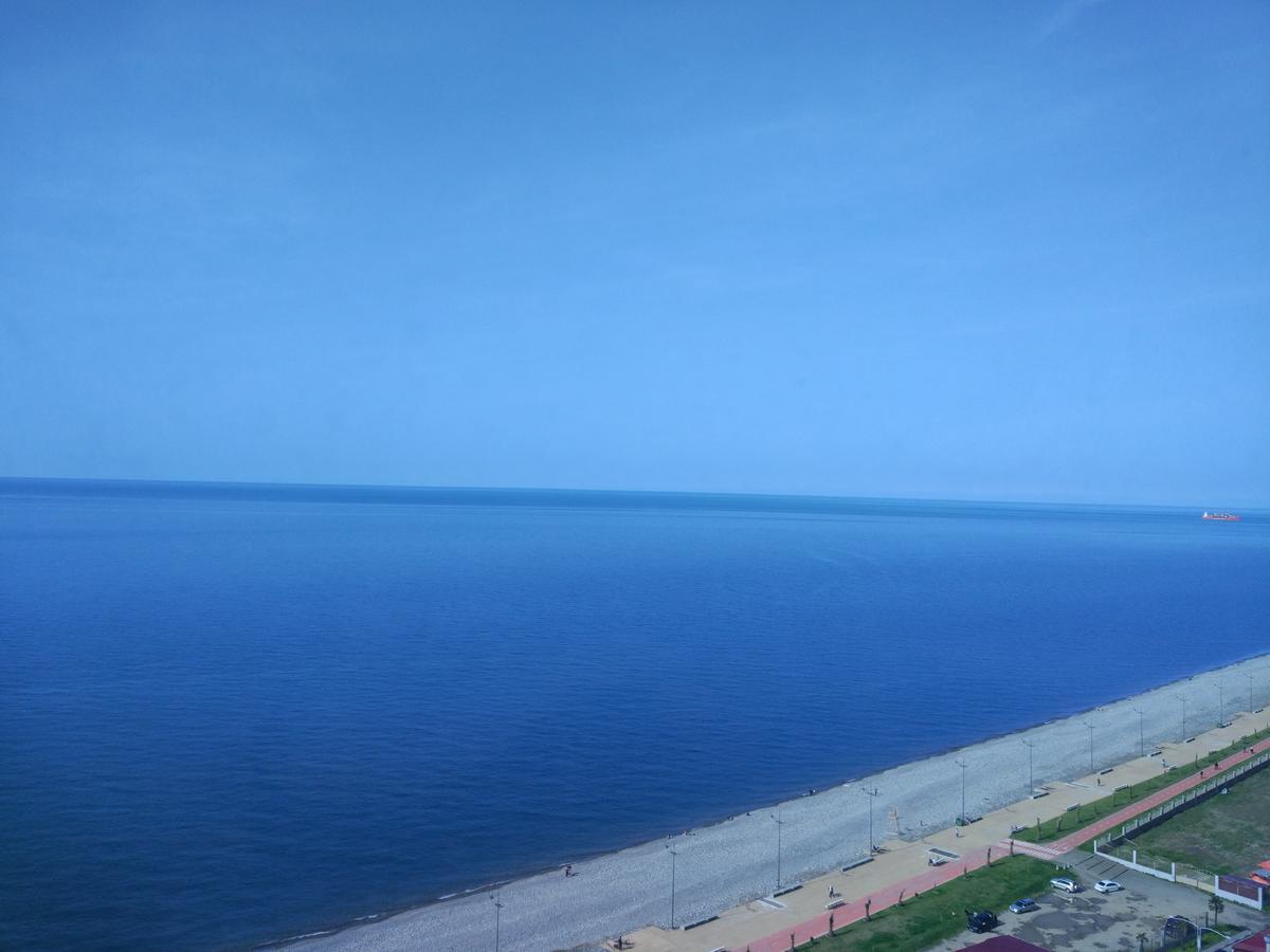 Апартаменты - Первая Линия! Batumi Esterno foto